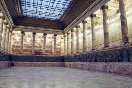Мраморный зал Этнографического музея